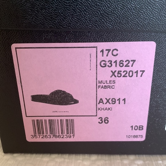 Chanel 17C Slides RARE - Picture 9 of 9